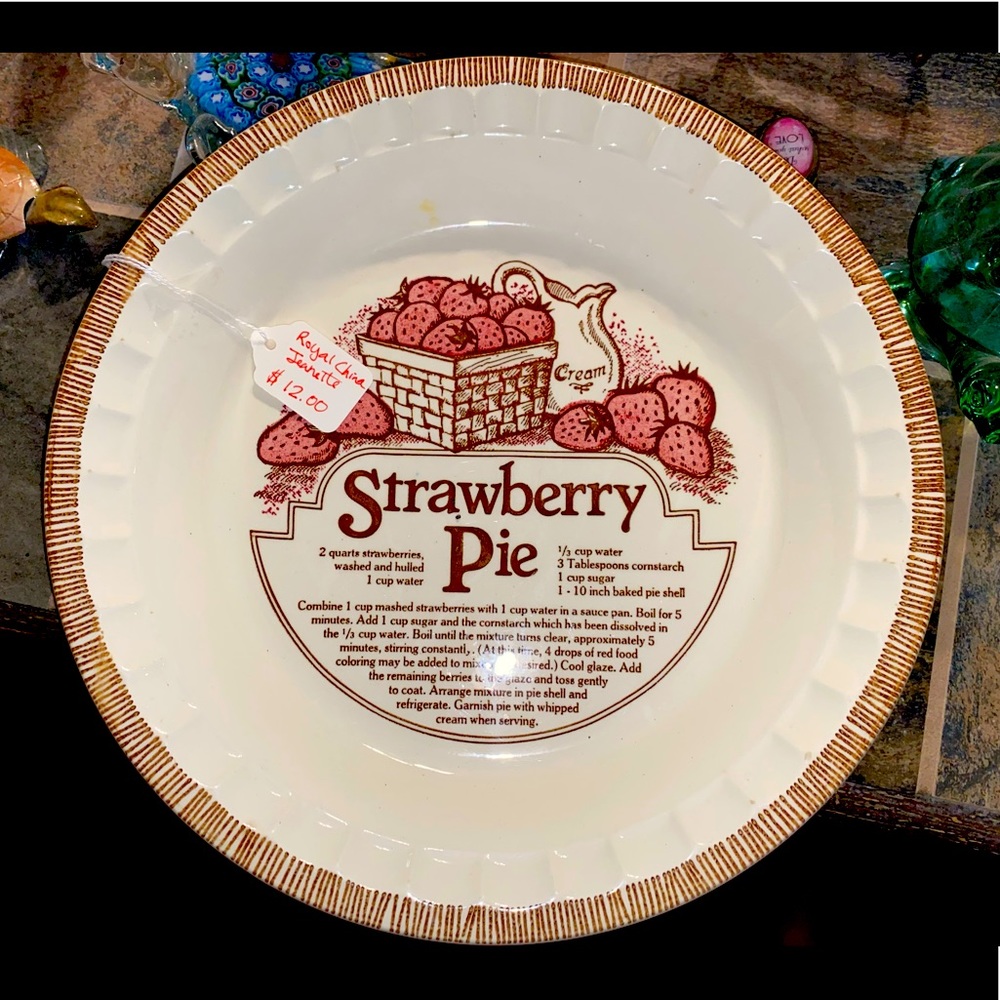 ROYAL China Jeanette Strawberry Pie Plate w recipe